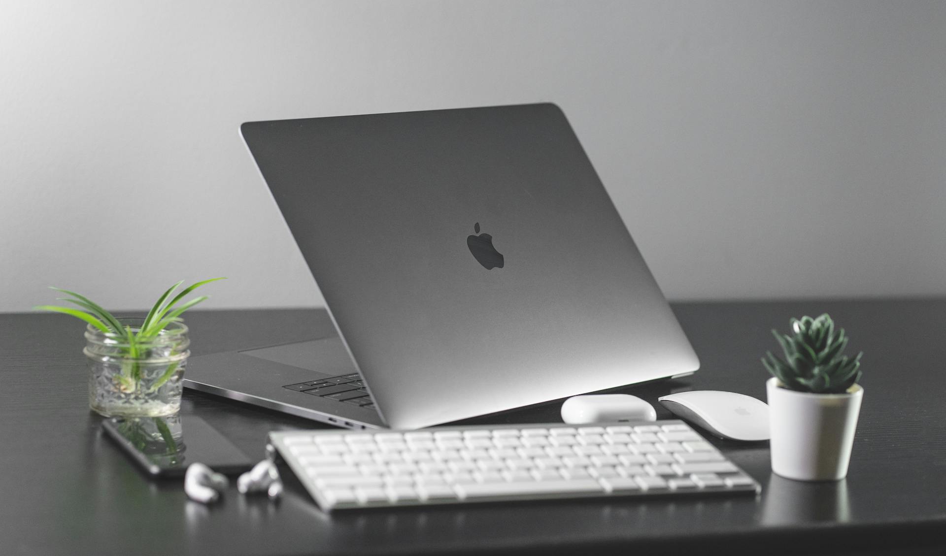 Exclusive Apple PC Gadgets Price in Bangladesh 2025