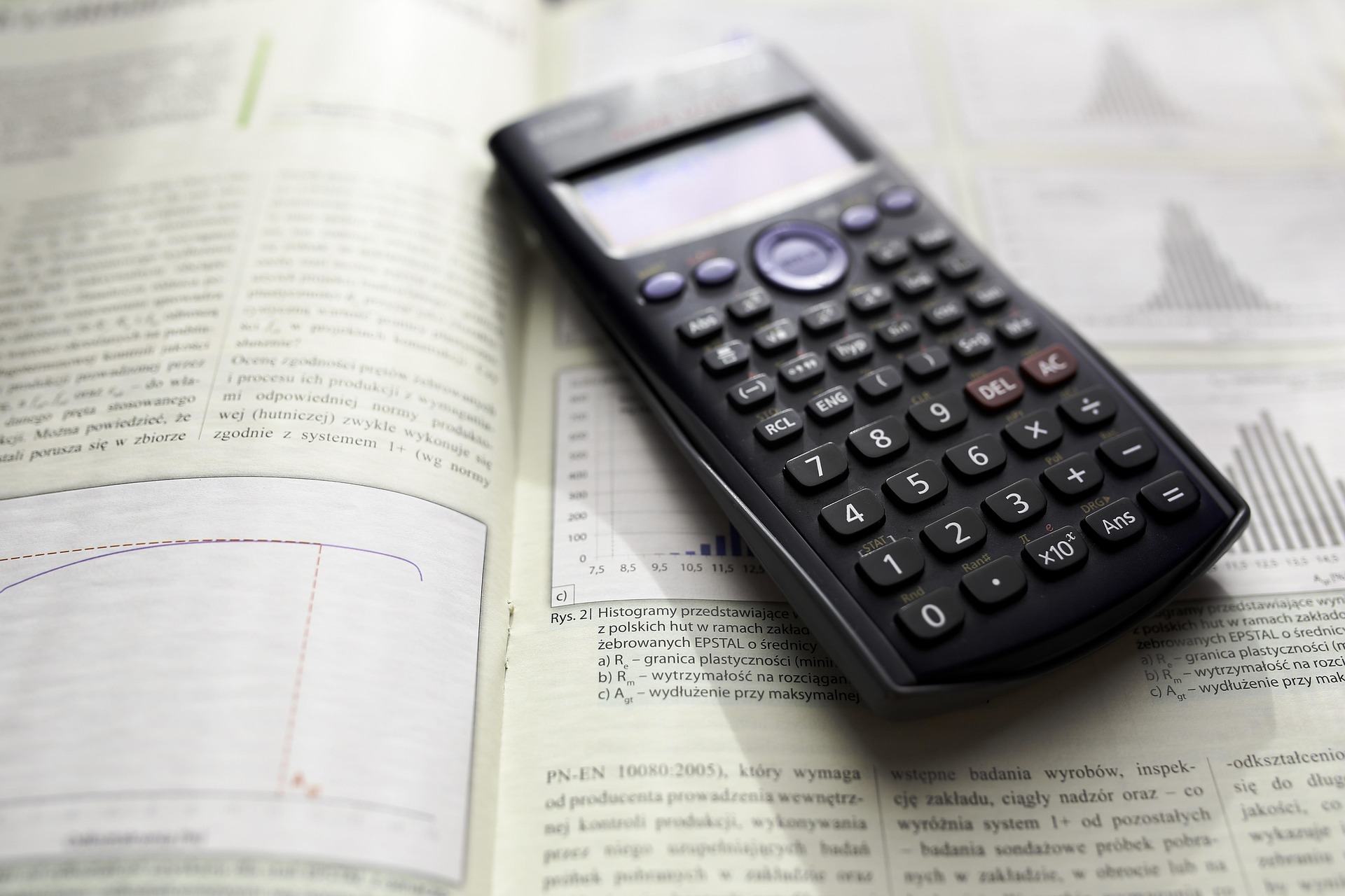 Top Scientific Calculators in Bangladesh – 2025 Buying Guide
